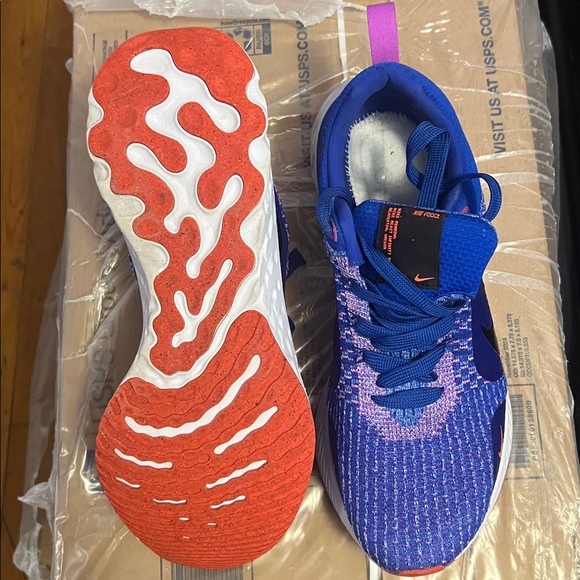 Nike Women’s Running Sneakers Nike React Infinity - Picture 4 of 5